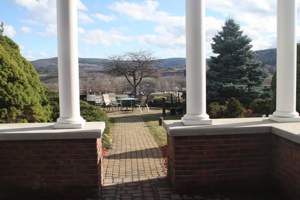 The Inn At Cobleskill Exterior photo