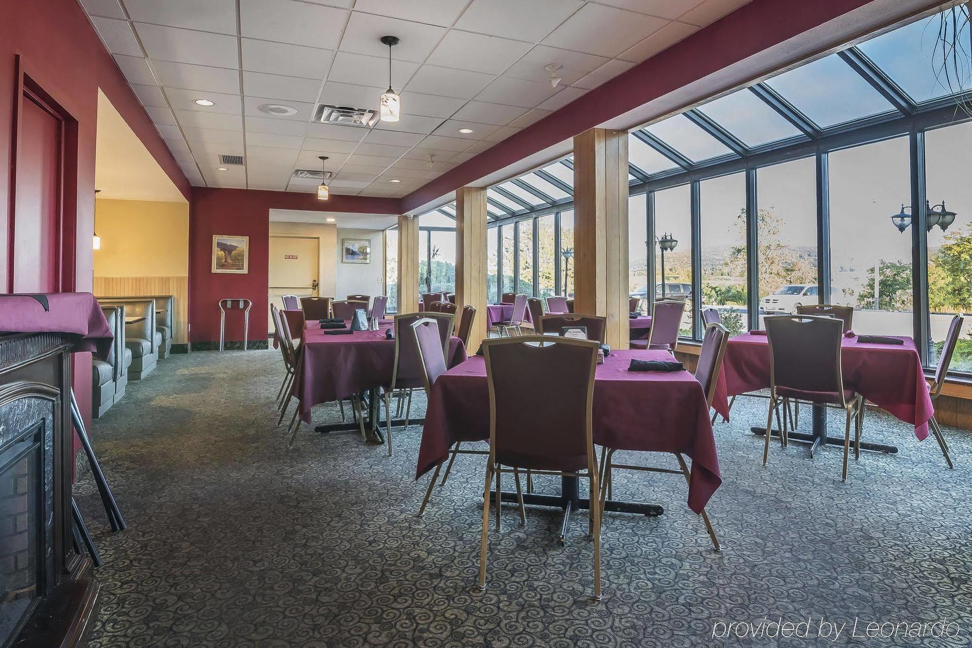 The Inn At Cobleskill Exterior photo